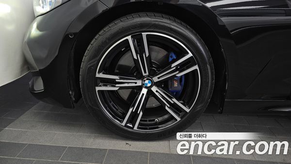 BMW 3 Series 2023, фото 5