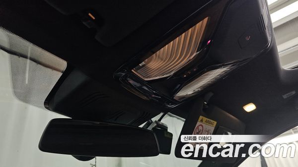 BMW 3 Series 2023, фото 32
