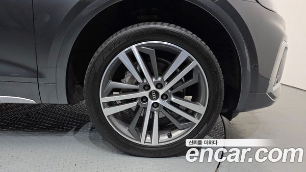Audi Q5 2021, фото 5