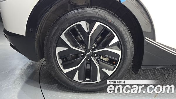 Kia EV6 2023, фото 5