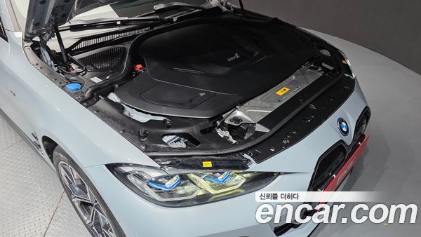 BMW i4 2023, фото 6