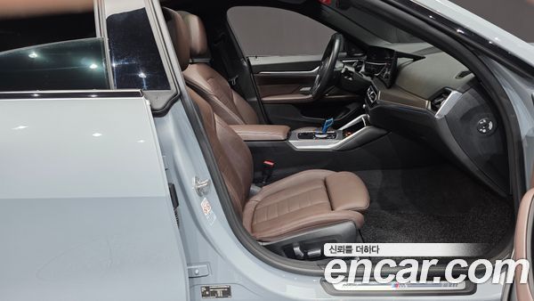 BMW i4 2023, фото 16