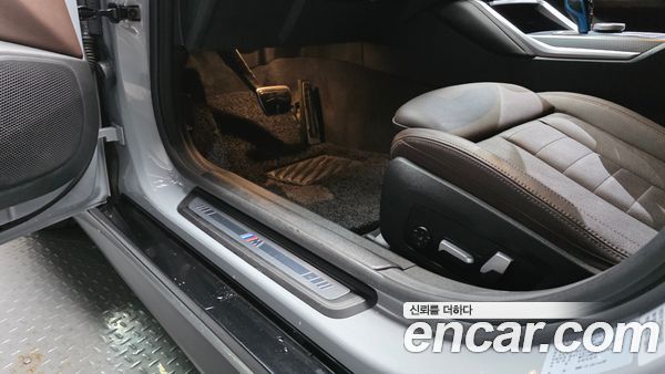 BMW i4 2023, фото 35