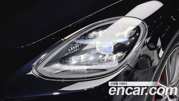 Porsche Panamera 2020, фото 7