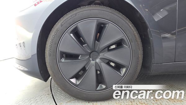 Tesla Model 3 2025, фото 5
