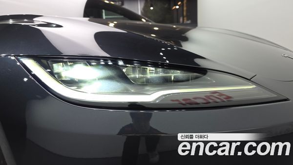 Tesla Model 3 2025, фото 8