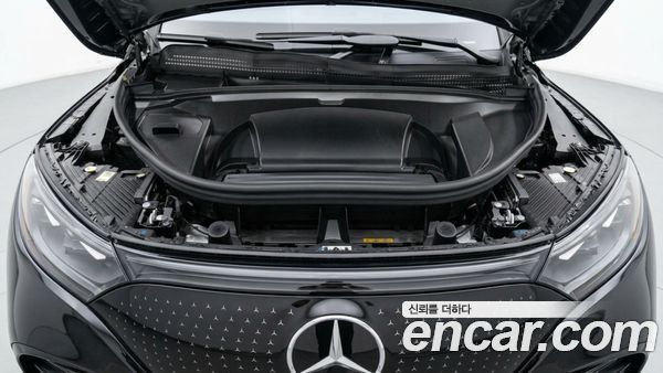 Mercedes-Benz EQE 2026, фото 6