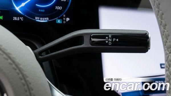 Mercedes-Benz EQE 2026, фото 9