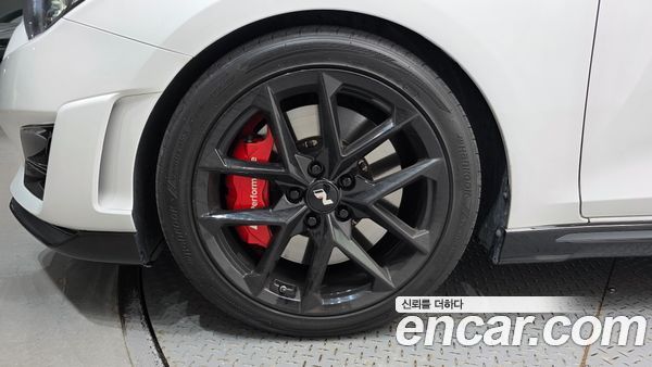 Hyundai Veloster 2021, фото 5