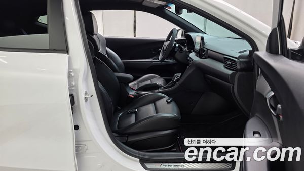 Hyundai Veloster 2021, фото 16