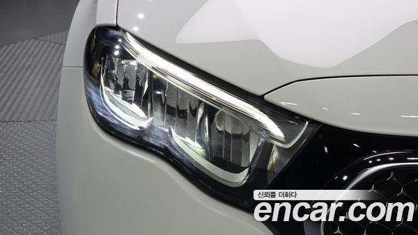 Mercedes-Benz E-Class 2024, фото 8