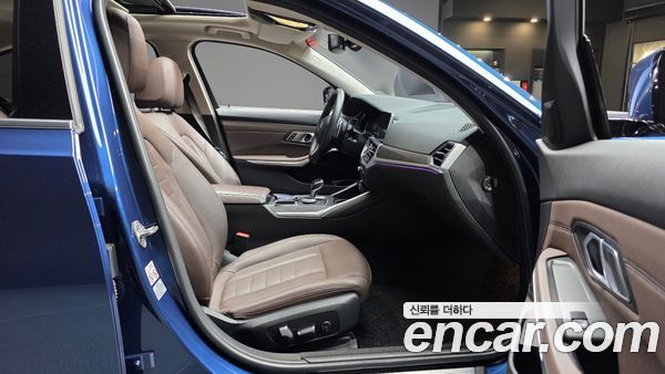 BMW 3 Series 2021, фото 16