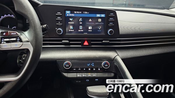 Hyundai Elantra 2023, фото 20