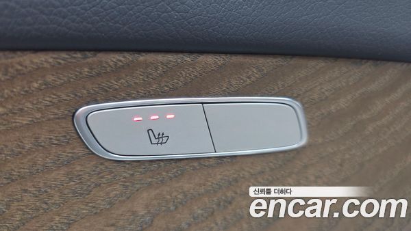 Mercedes-Benz E-Class 2021, фото 31