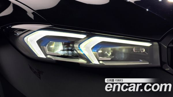 BMW 3 Series 2024, фото 7