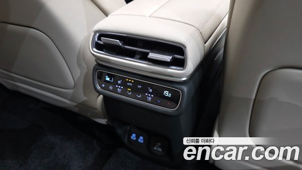 Genesis GV80 2024, фото 30