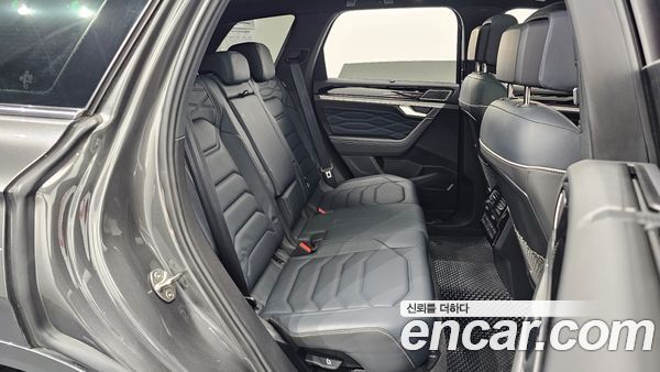 Volkswagen Touareg 2024, фото 16