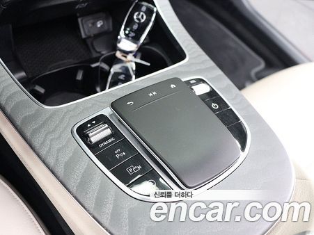 Mercedes-Benz E-Class 2022, фото 9