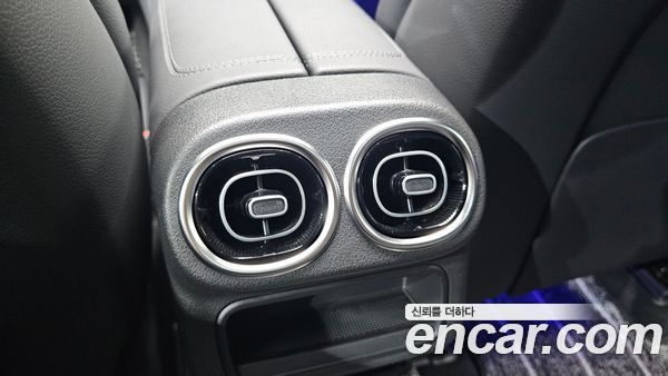 Mercedes-Benz GLC 2024, фото 30
