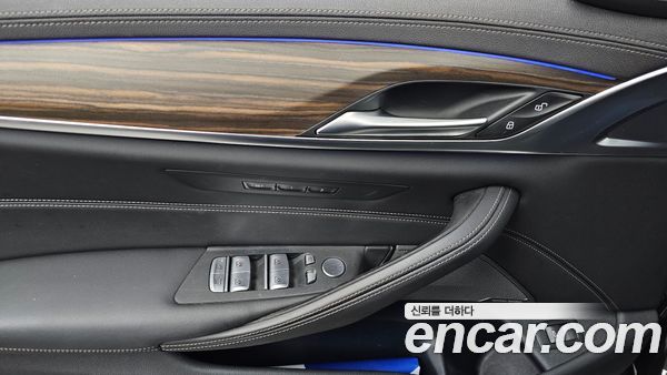 BMW 5 Series 2023, фото 29