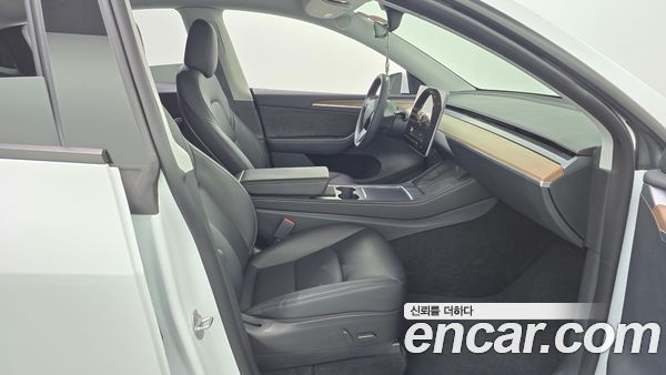 Tesla Model Y 2022, фото 16