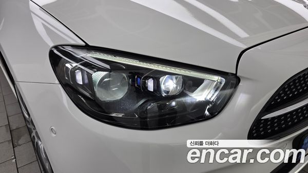 Mercedes-Benz E-Class 2021, фото 8