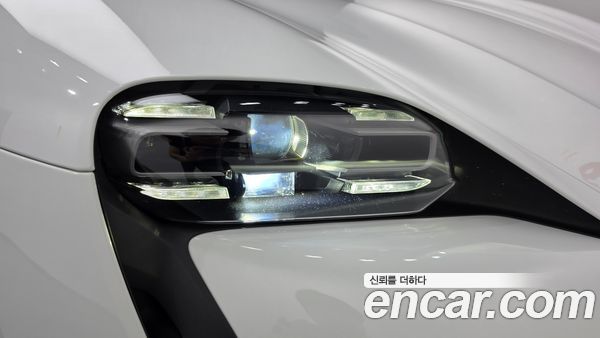 Porsche Taycan 2023, фото 8