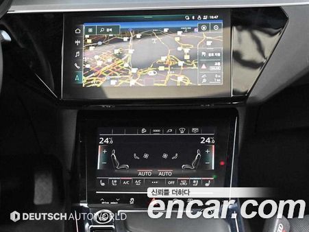 Audi e-tron 2022, фото 14