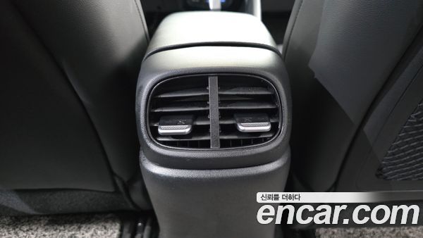 Hyundai Elantra 2023, фото 31