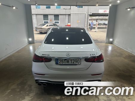 Mercedes-Benz E-Class 2021, фото 5