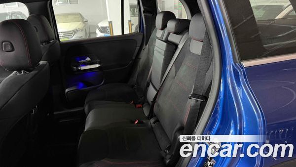 Mercedes-Benz GLB 2025, фото 15