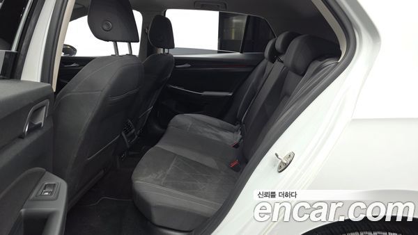 Volkswagen Golf 2022, фото 16