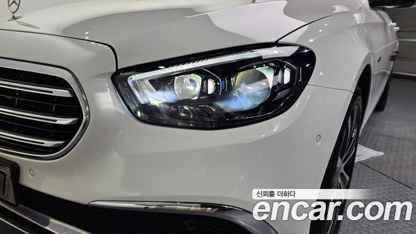 Mercedes-Benz E-Class 2021, фото 8