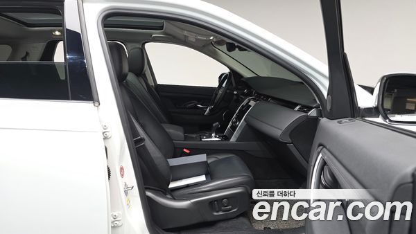 Land Rover Discovery Sport 2020, фото 15