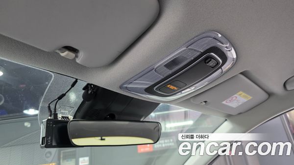 Hyundai Elantra 2023, фото 31