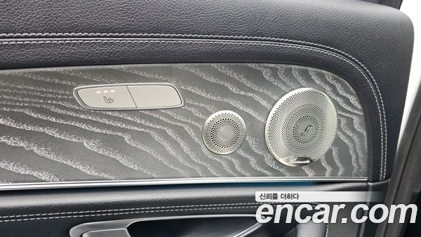 Mercedes-Benz E-Class 2022, фото 31