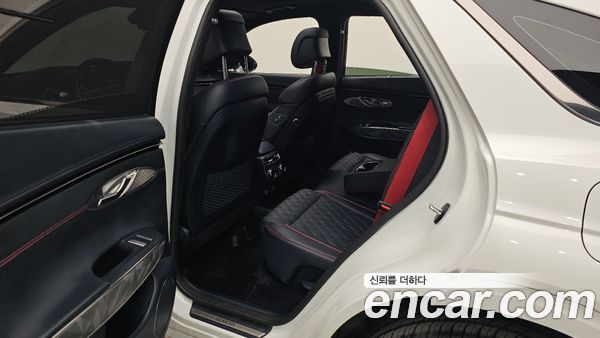 Genesis GV70 2024, фото 15