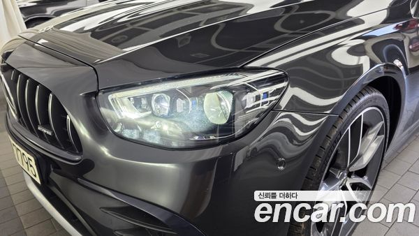 Mercedes-Benz E-Class 2022, фото 8