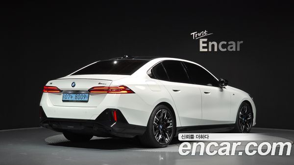 BMW i5 2024