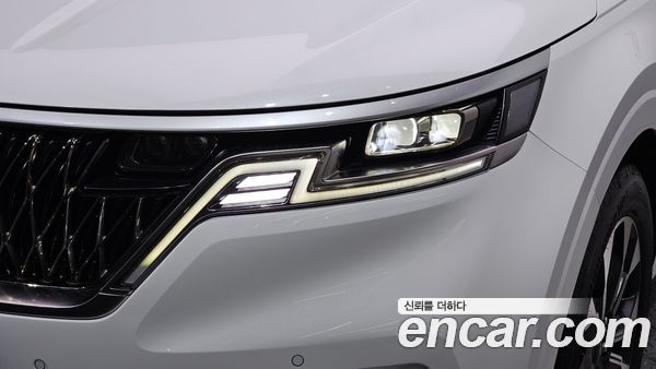 Kia Carnival 2023, фото 8