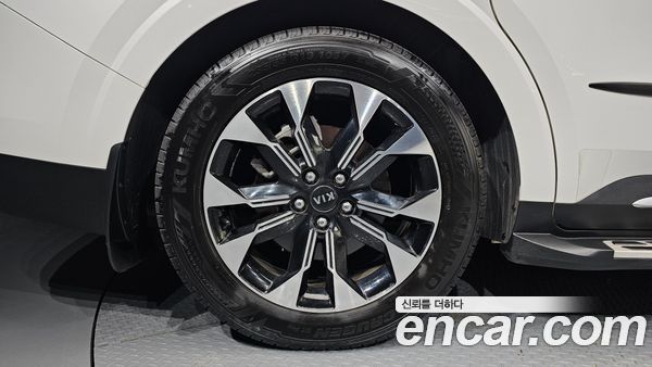 Kia Carnival 2021, фото 4