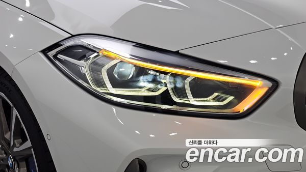 BMW 1 Series 2021, фото 8