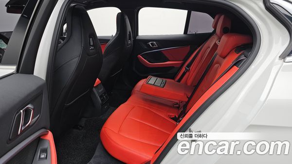 BMW 1 Series 2021, фото 16
