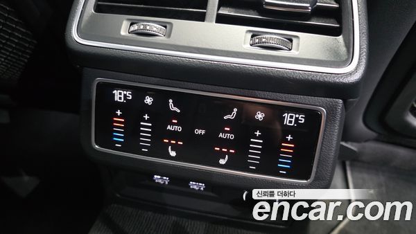 Audi A7 2020, фото 31