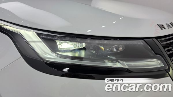 Land Rover Range Rover Velar 2026, фото 8