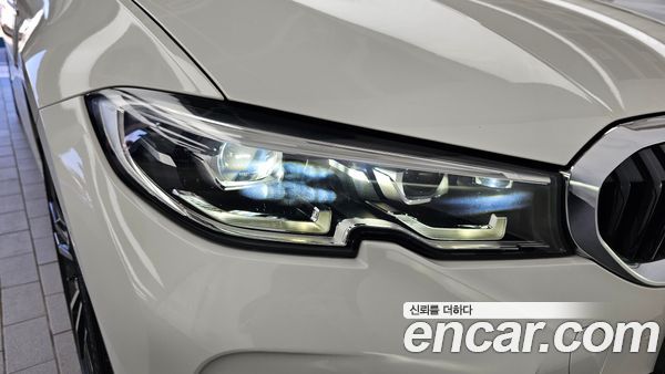 BMW 3 Series 2022, фото 8