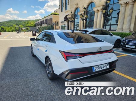 Hyundai Elantra 2024, фото 4