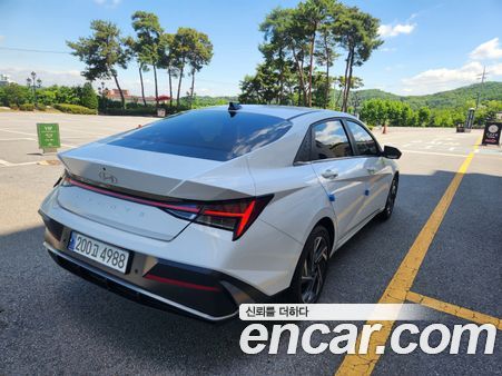 Hyundai Elantra 2024, фото 6