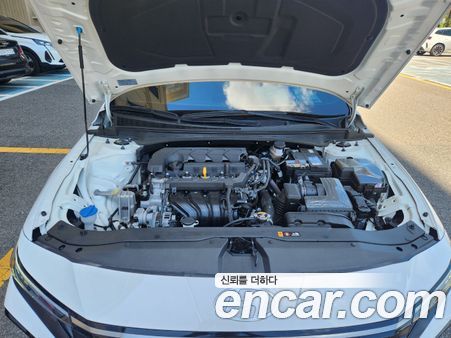 Hyundai Elantra 2024, фото 7
