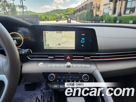 Hyundai Elantra 2024, фото 13